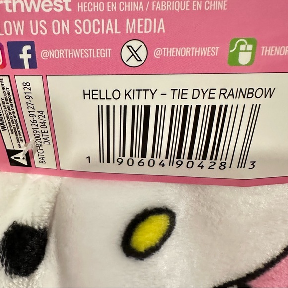 Hello Kitty Tie Dye Rainbow Pink Plush Silk Throw Blanket 50 x 70 inches - Picture 10 of 10